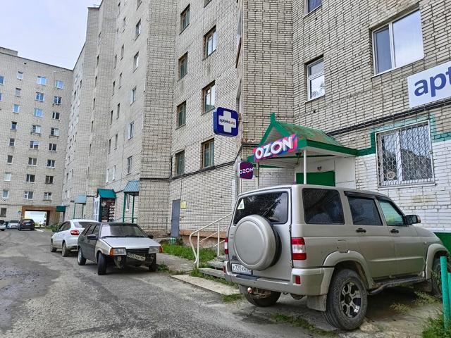 Можно ли разгружать товар во дворе?